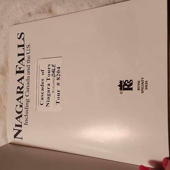 SPECTACULAR NIAGARA FALLS PAPER BACK BOOK ๐ - Picture 5 of 12